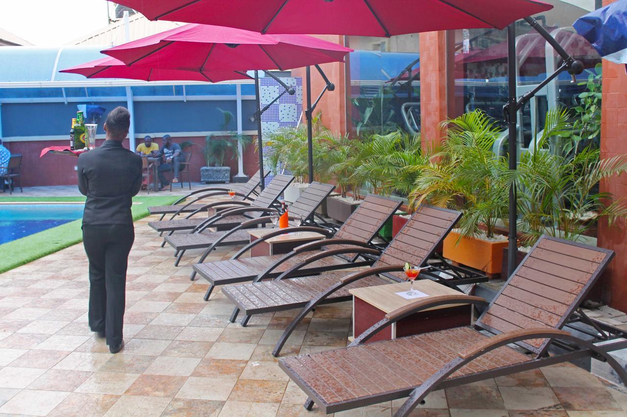 De Santiago Milan Hotel Lagos Exterior foto